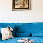 Cosy Close To The Metro Station - Zeno 52 公寓